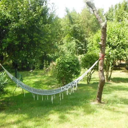 Maison Dans Un Ecrin De Verdure Au Pied De La Dom wakacyjny